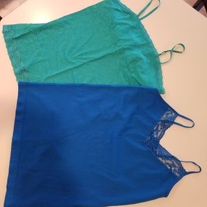 Ladies camis sz XL. Great condition. Blue & teal. No stains or rips.